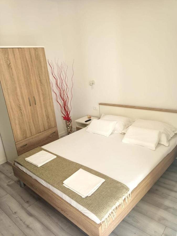 Apartman Lux Makarska Eksteriør billede