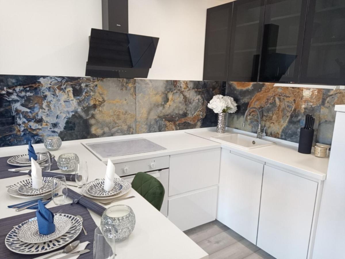 Apartman Lux Makarska Eksteriør billede