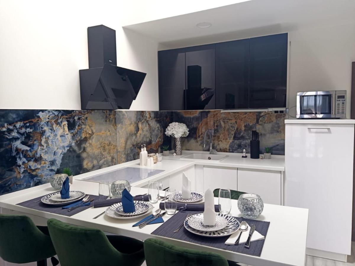 Apartman Lux Makarska Eksteriør billede